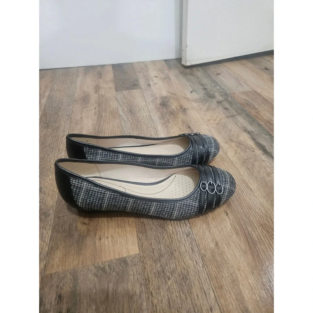 LifeStride‎ Fawn Grey Plaid Wedge Pumps Black Straps Soft System Size 10M